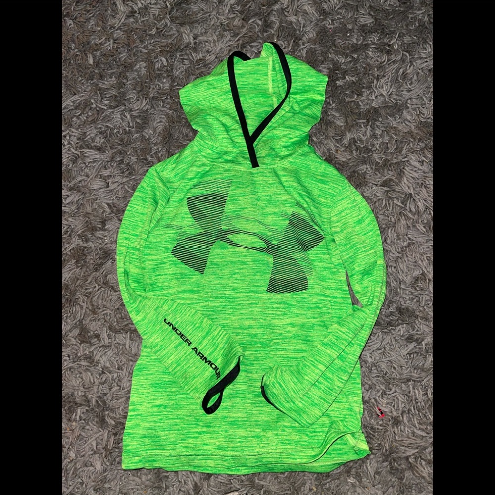 Underarmour size 6 boys